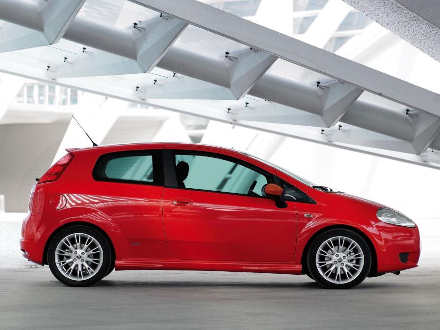  Fiat Grande Punto Multijet 3-Door 2005 года  (фото 33 из 51)